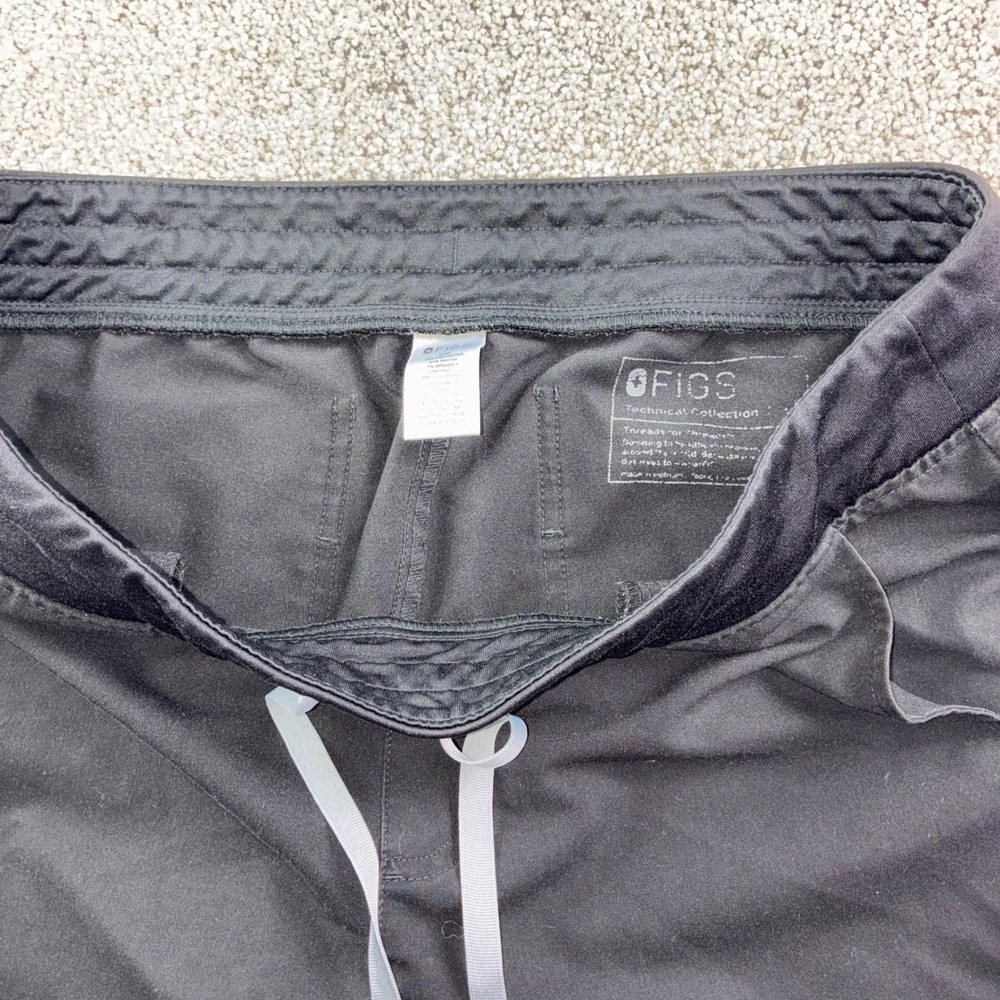 FIGS Zamora Technical Black Scrub Jogger Size L Medical Technical Stretch Career